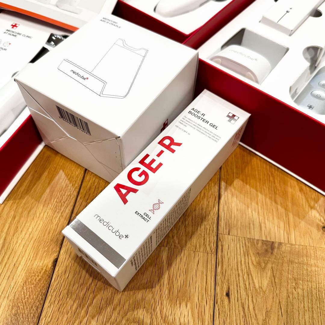 SALE【超美品】メディキューブ 美顔器4点セット＋付属品