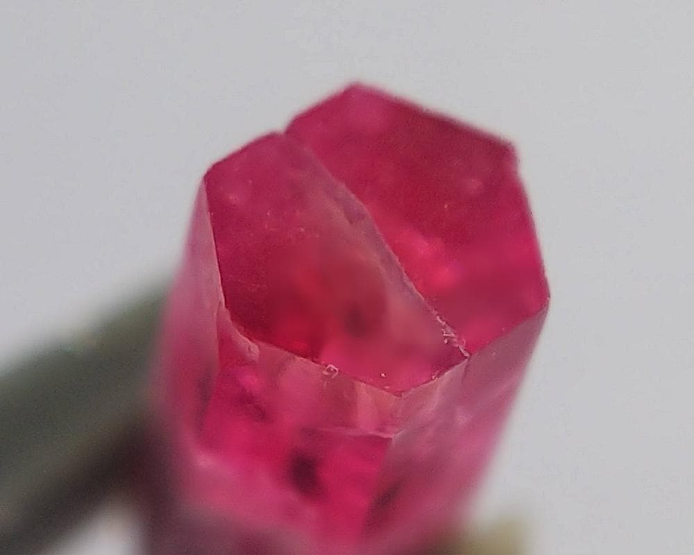 294 レッドベリル ビクスバイト レッドエメラルド 結晶 標本