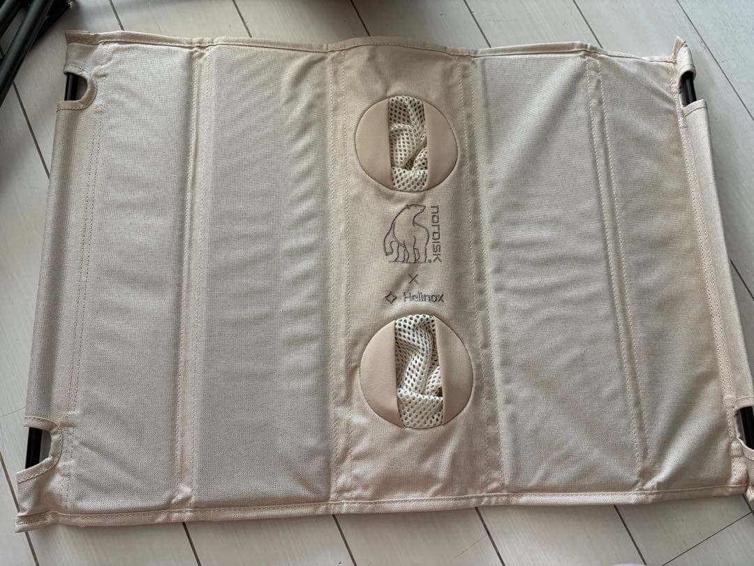 ヘリノックス&ノルディスク　コラボテーブル