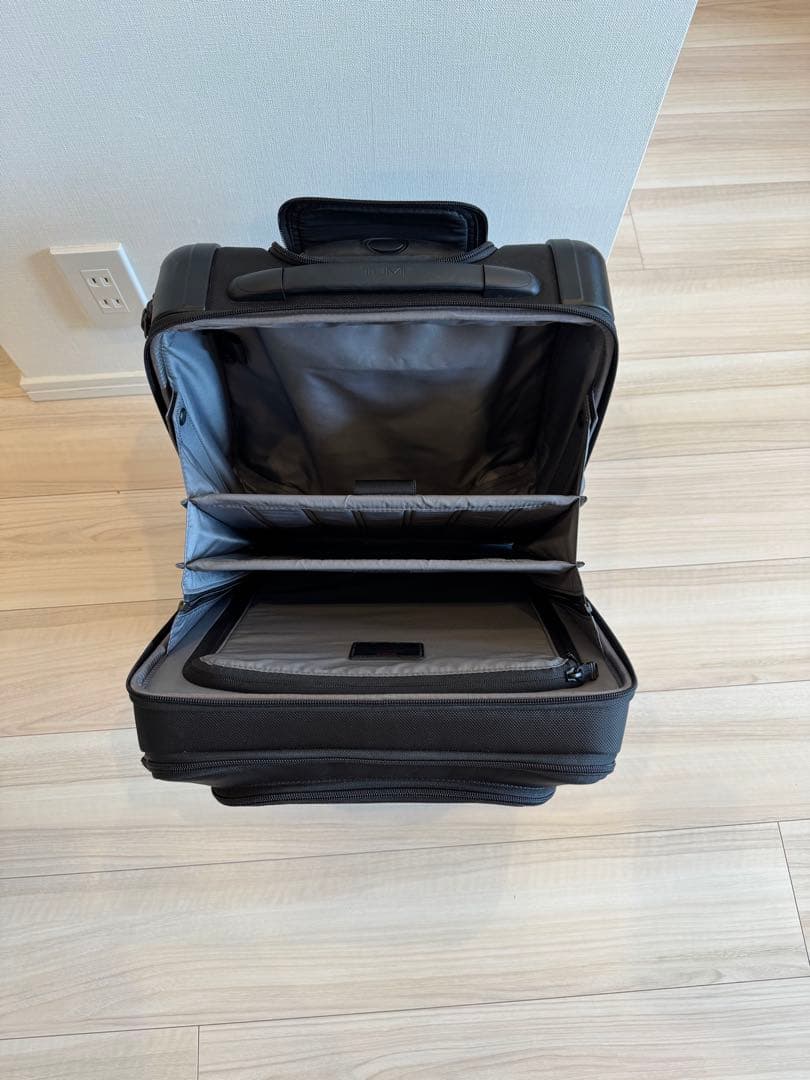 【美品】TUMI ブラック キャリーケース