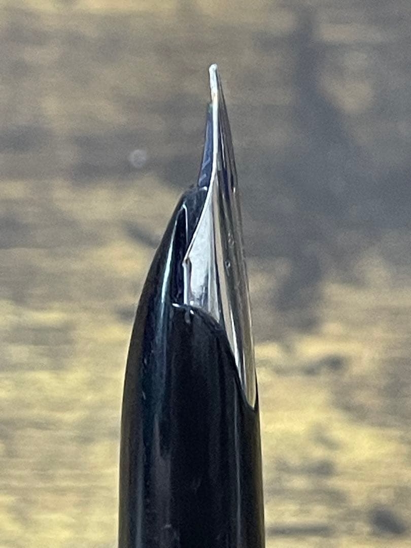 筆記確認＆洗浄済み　1978年製　18金　蝕刻　格子　パイロット　万年筆　細字