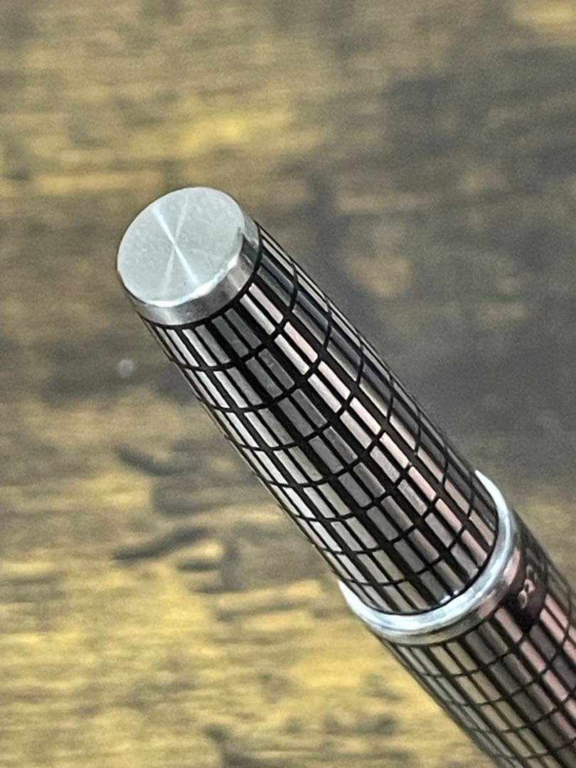 筆記確認＆洗浄済み　1978年製　18金　蝕刻　格子　パイロット　万年筆　細字