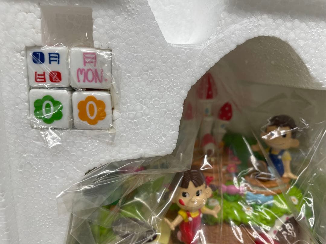 不二家 ペコちゃん ポコちゃん ペコポコランド フ イギュア レア希少未使用品