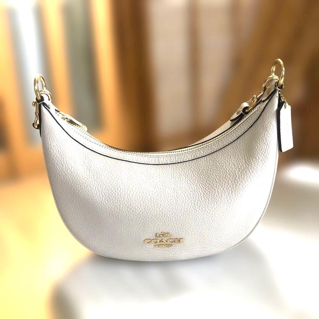 ［かなり美品］コーチ　ハーフムーン　ワンショルダー　バッグ　2way ホワイト系