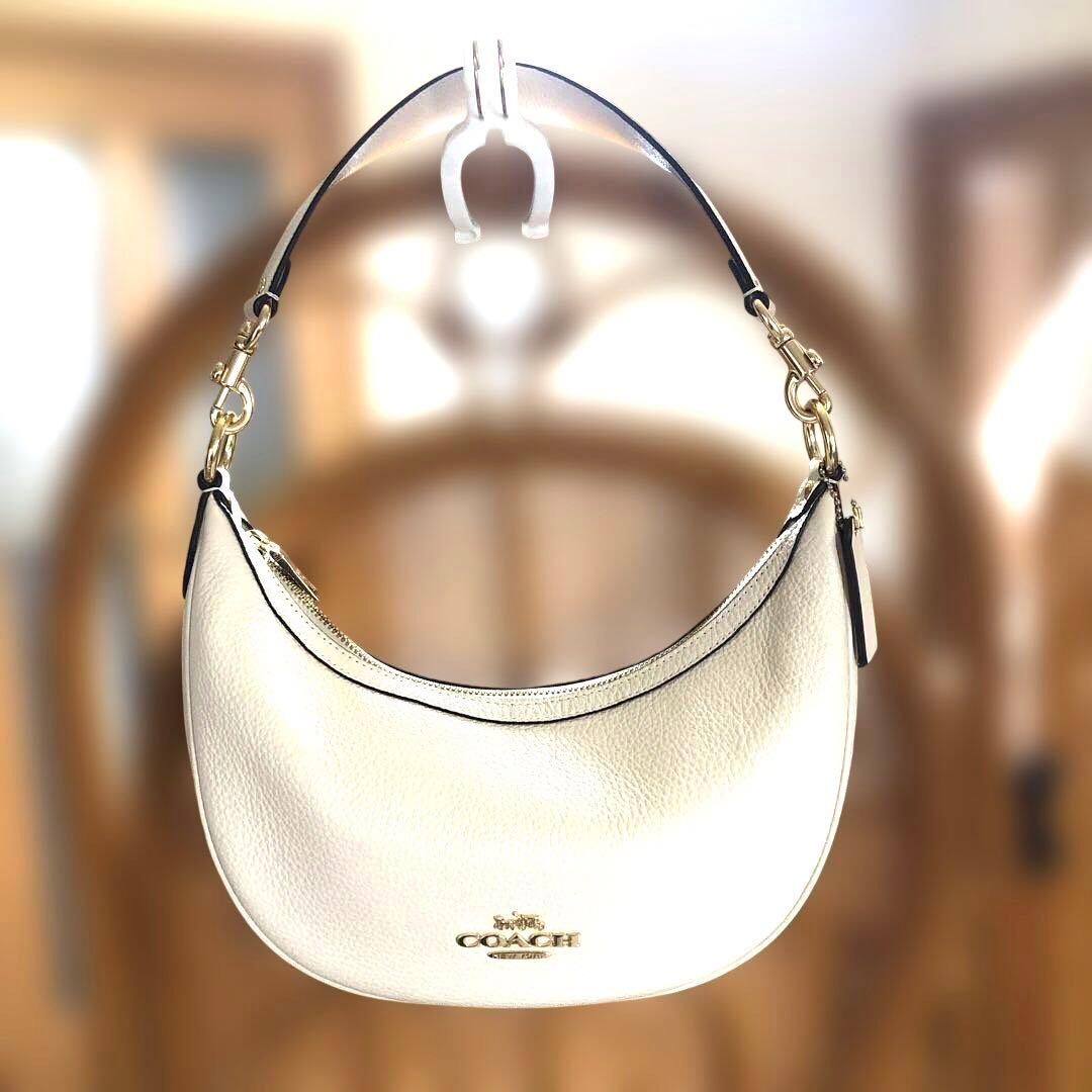 ［かなり美品］コーチ　ハーフムーン　ワンショルダー　バッグ　2way ホワイト系
