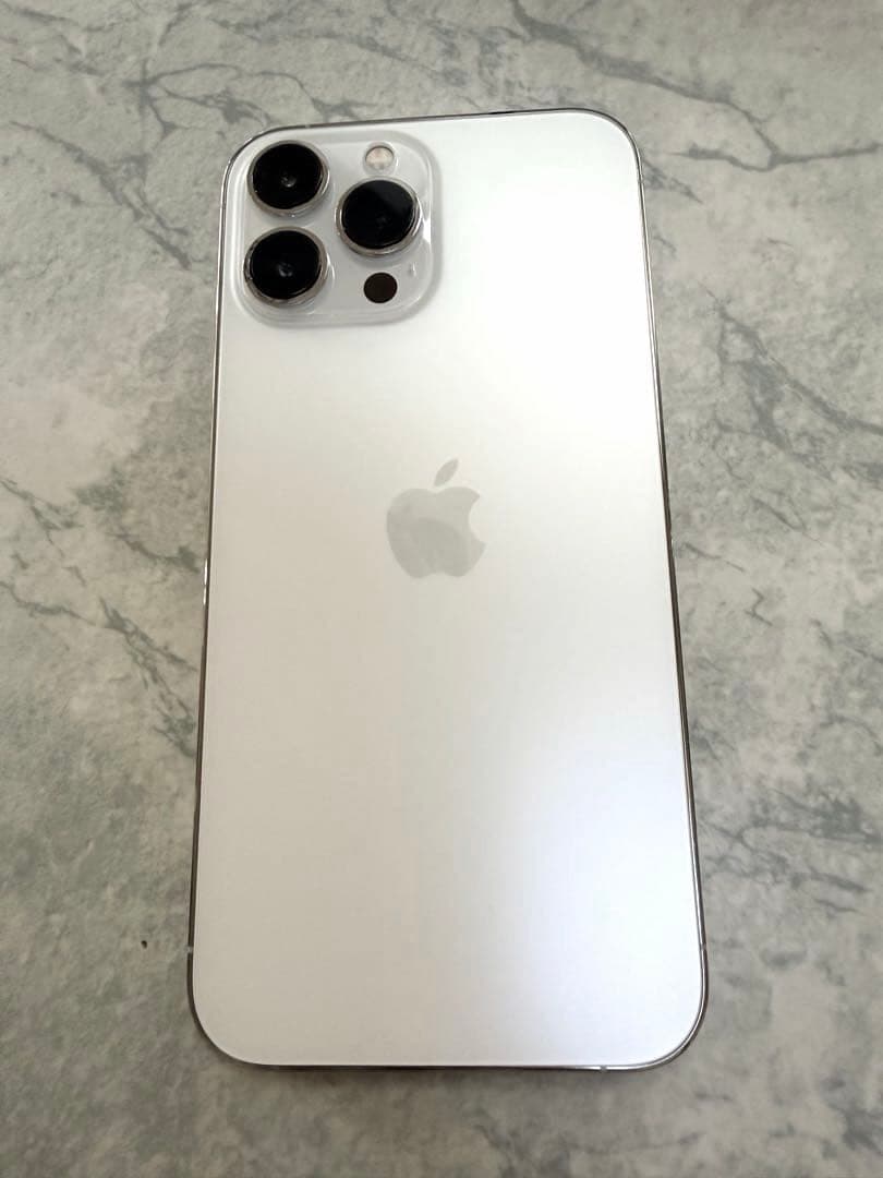 iPhone 13 Pro Max 本体ANKERケーブル➕レンズ保護カバー