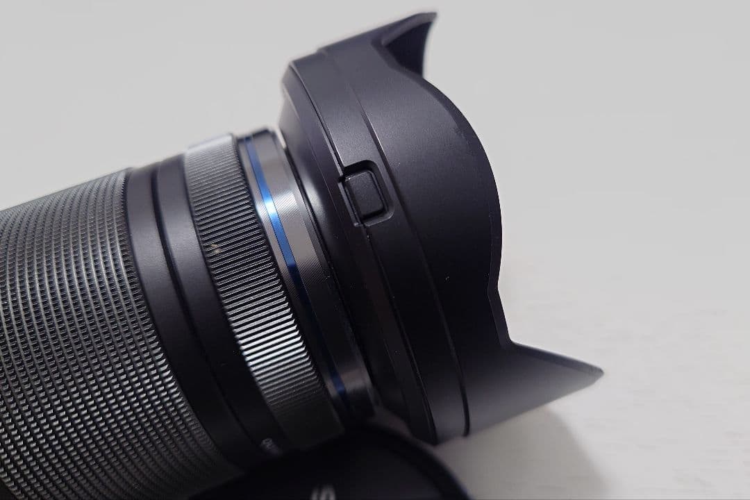 OLYMPUS M.ZUIKO ED 12-200mm レンズ