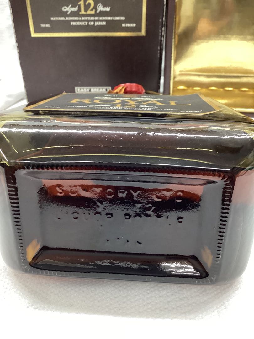 サントリー ロイヤル 12年 ウイスキー　　　　Tー16