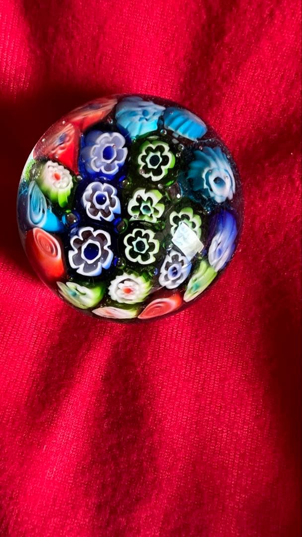 ☆新品☆ペーパーウエイト・飾物・カラフルな花模様のガラス玉