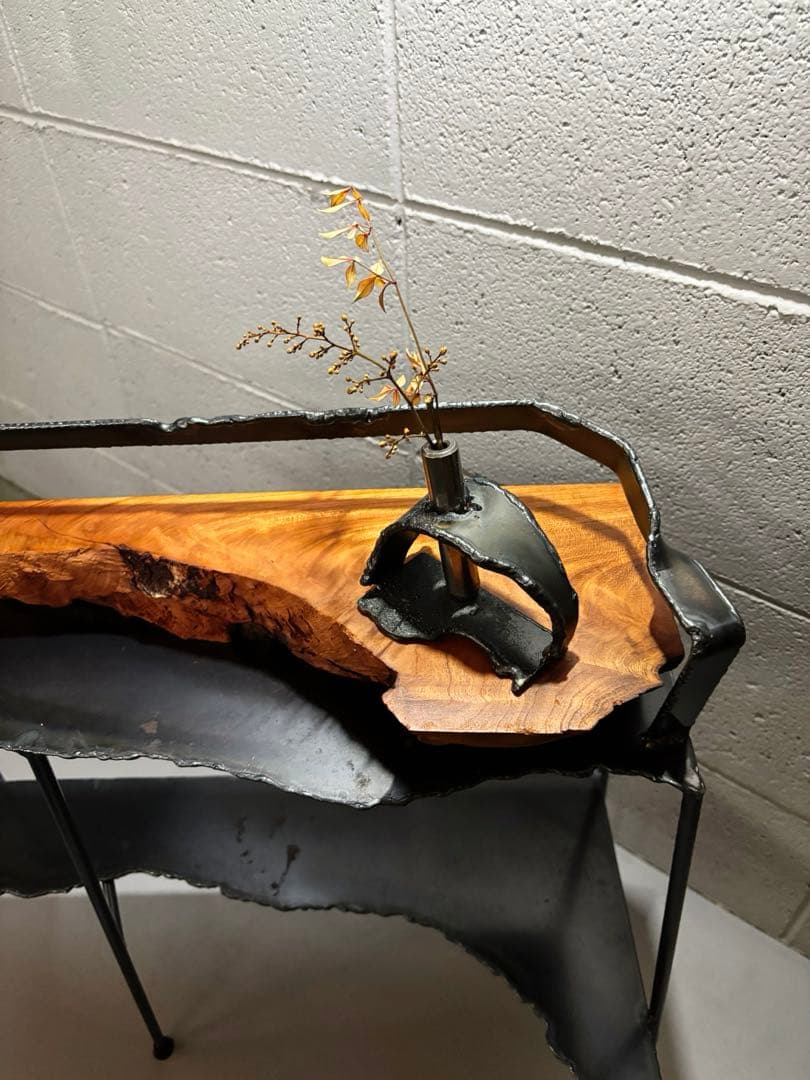 欅サイドテーブル　鉄家具　アイアンシェルフ　ナイトテーブルコーヒーテーブル