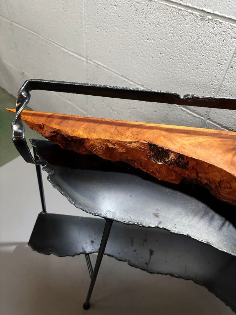 欅サイドテーブル　鉄家具　アイアンシェルフ　ナイトテーブルコーヒーテーブル