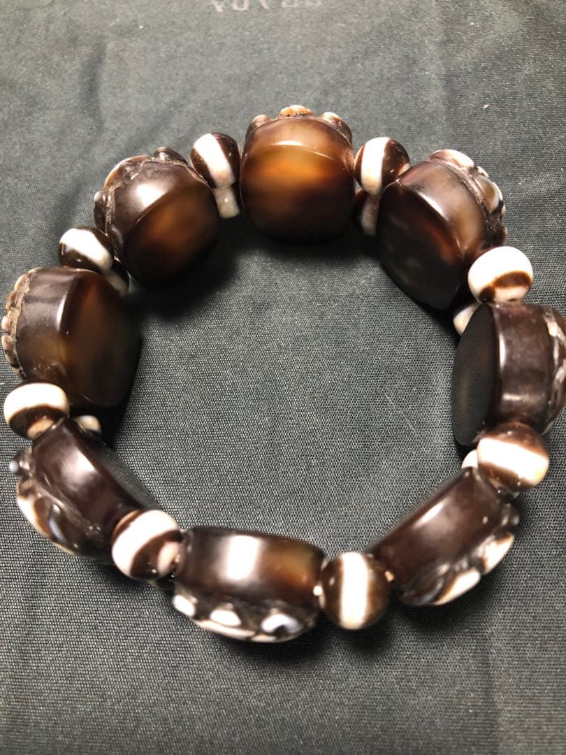 西蔵老礦玉髄八吉祥バングルブレスレット