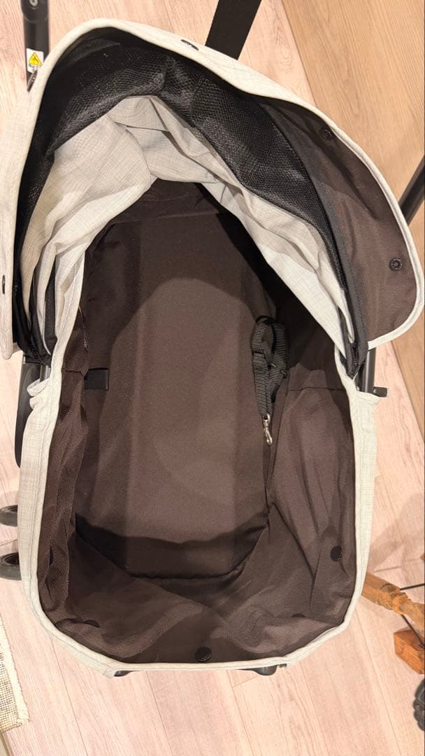 コムペット　ミリミリライト 犬用ペットカート アッシュホワイト 備品付き