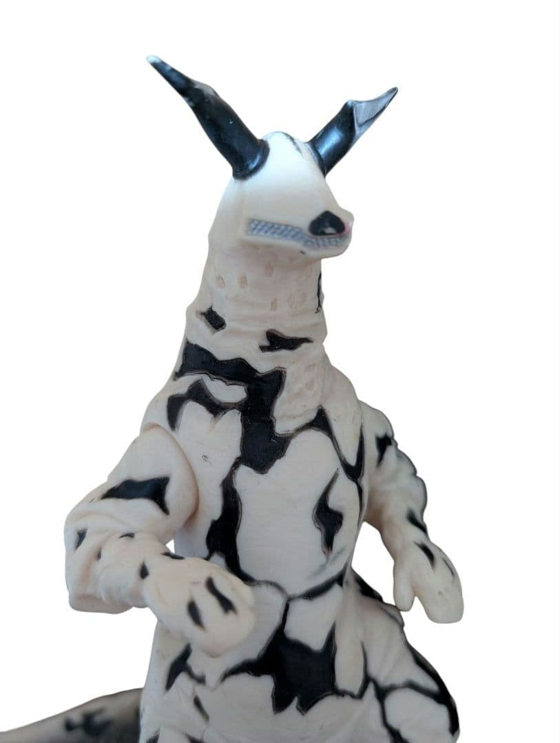 ウルトラマン 怪獣フィギュア エレキング