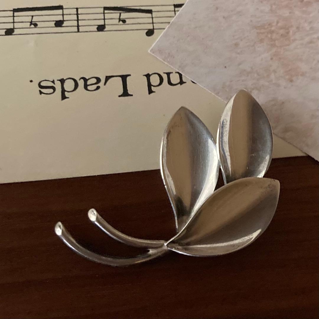 ヴィンテージ＊A&K ブローチ　リーフ　シルバー　北欧　アンティーク