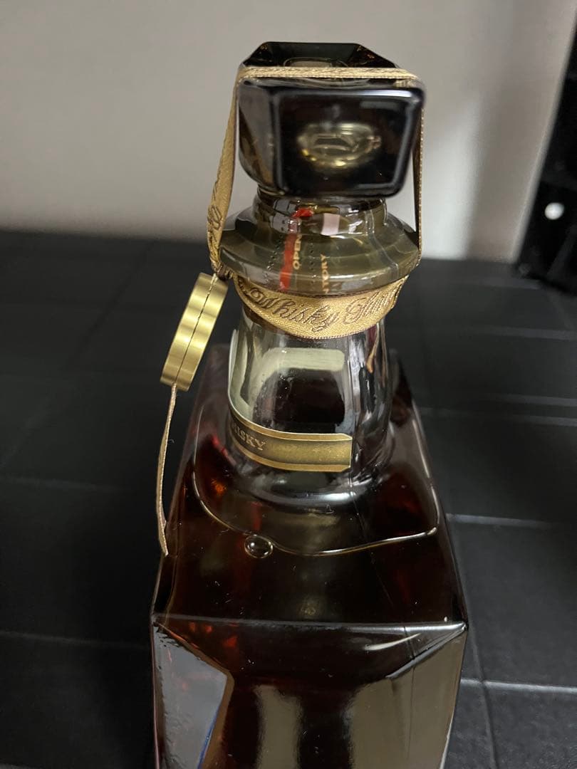 た*み様 サントリー　ローヤル15年　750ml