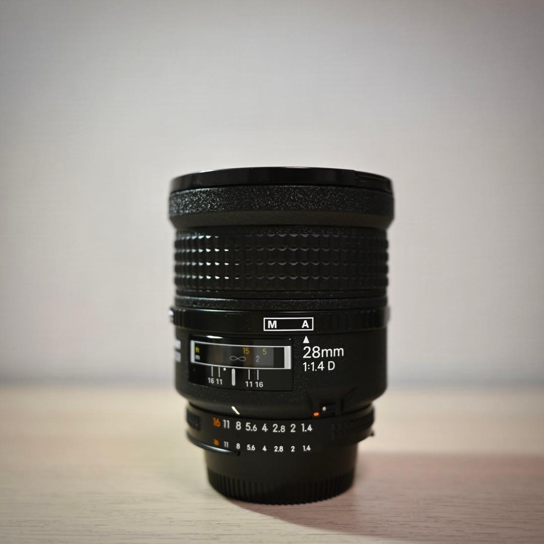 Nikon (ニコン) AF NIKKOR 28mm F1.4 D