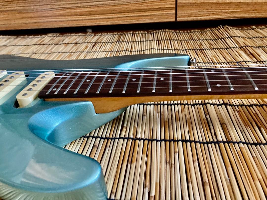 ☆早い者勝ち☆珍色　モディファイして新機能満載 AriaProII SSH ST