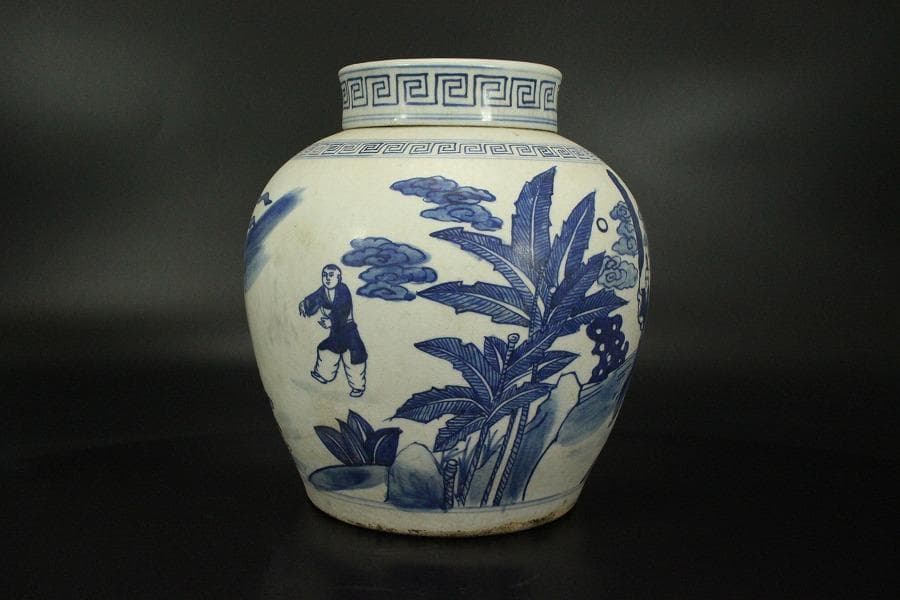 中国美術 青花 宮廷人物紋 蓋壷 高25.5cm(LC209)