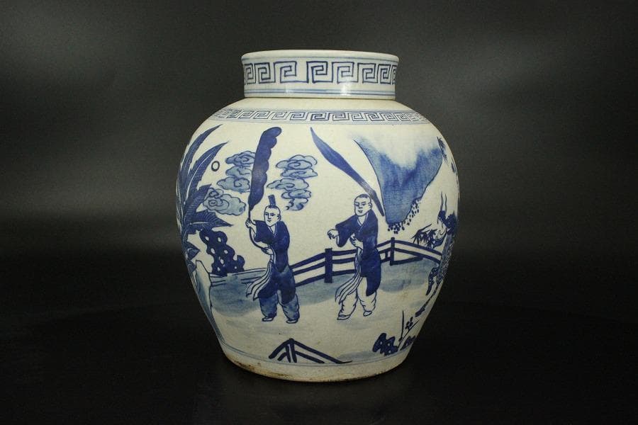 中国美術 青花 宮廷人物紋 蓋壷 高25.5cm(LC209)