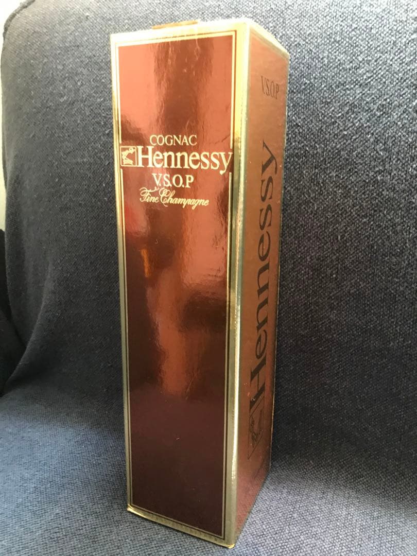 Hennessy ヘネシー　V.S.O.P ブランデー　700ml 40度