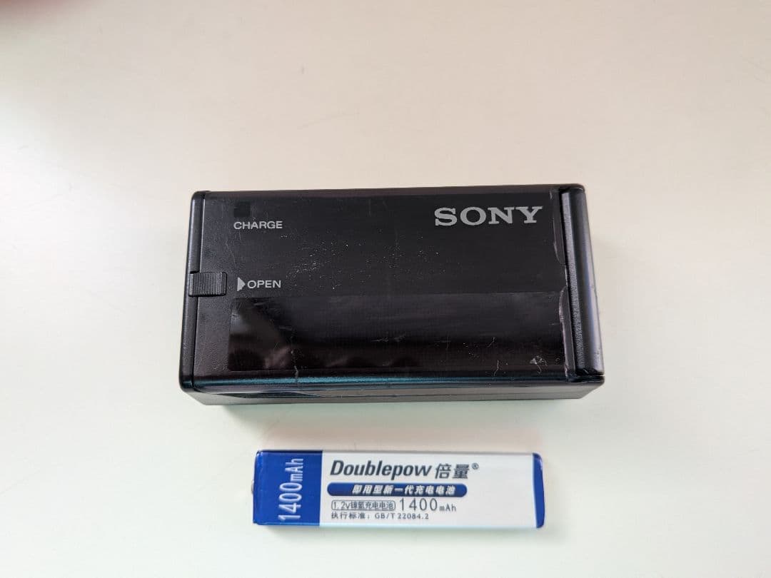 整備品 SONY WM-WX1 ソニー カセットウォークマン 充電器とガム電池付