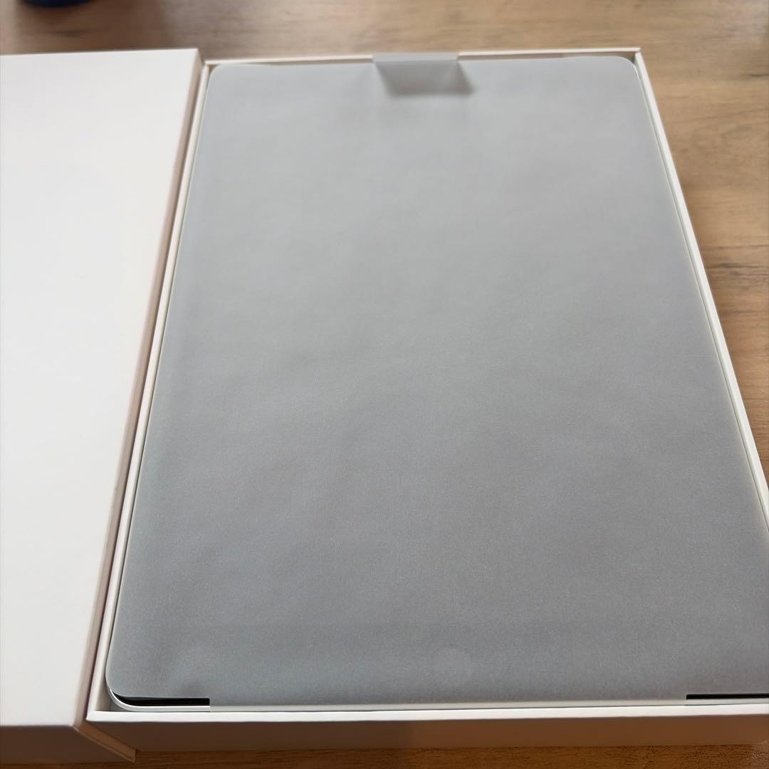 iPad シルバー　ジャンク　第9世代