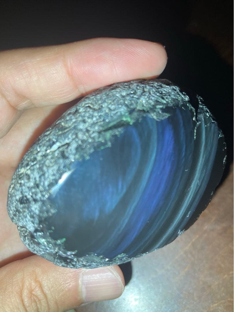 研磨品　十勝石玲瓏　複合色レインボーオブシディアン