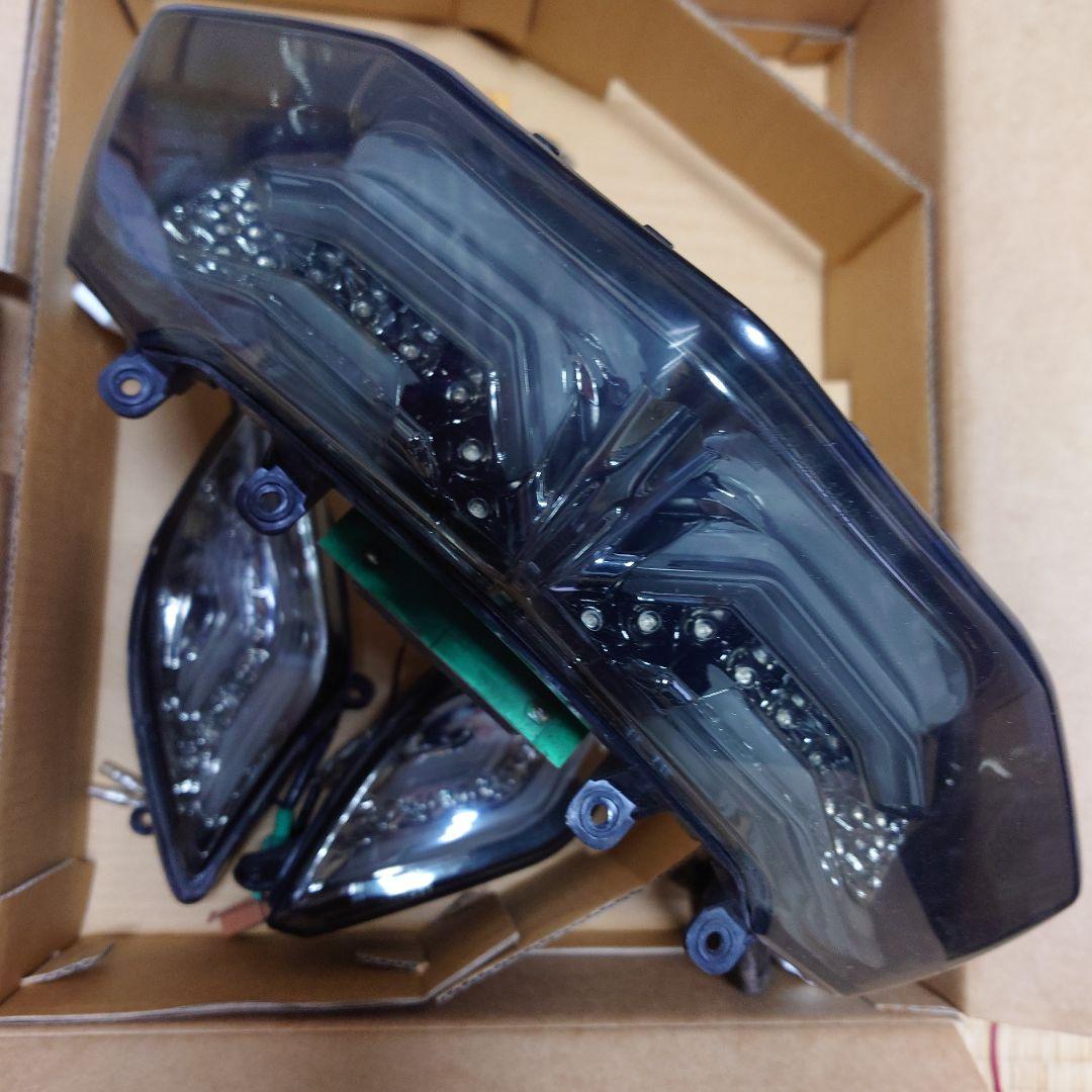 シグナスx ３型社外テールランプウインカーセット ファイバーテールランプPOSH