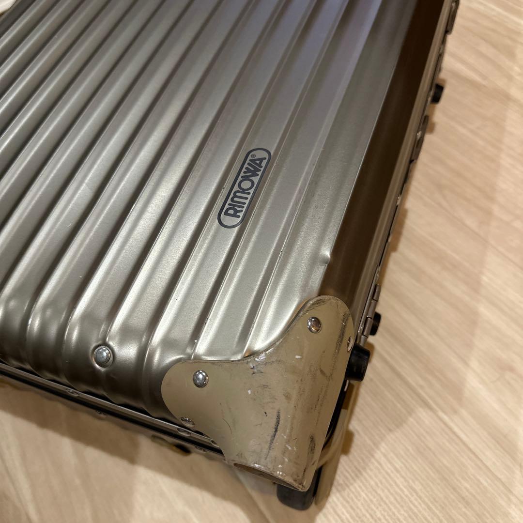 RIMOWA トパーズ チタニウム 32L(機内用)