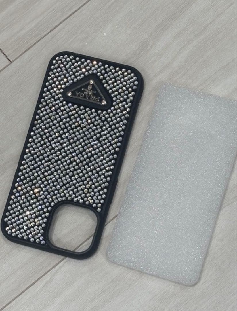 PRADA ストーン装飾 iPhoneケース