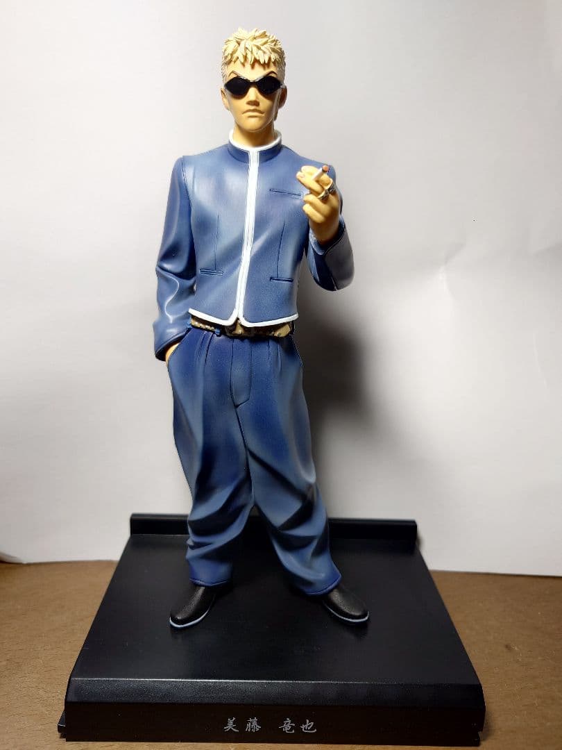 クローズ 美藤竜也 フィギュア王 限定サングラスバージョン。開封済