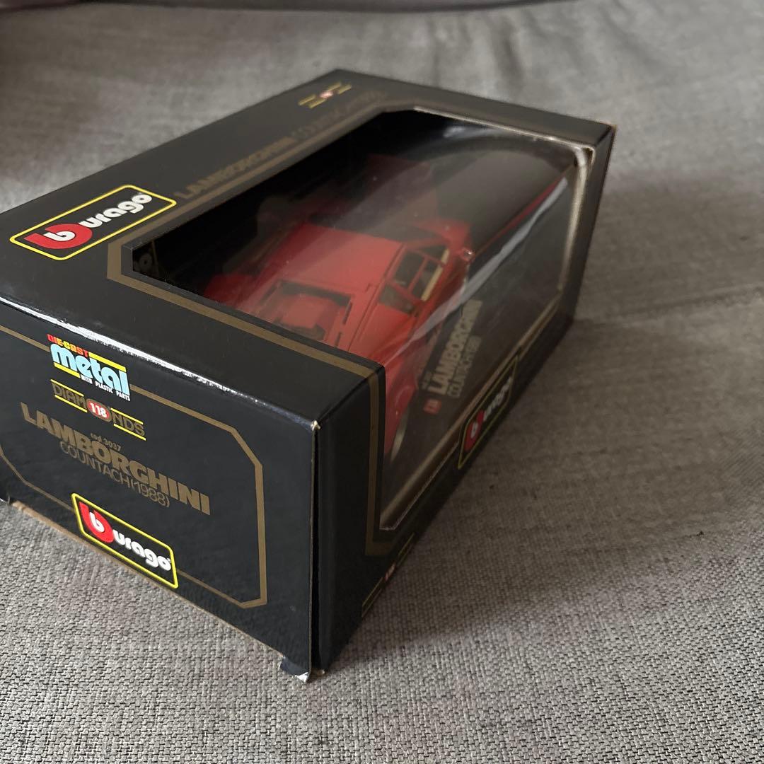ブラーゴ製 Lamborghini Countach (1988) 1/18