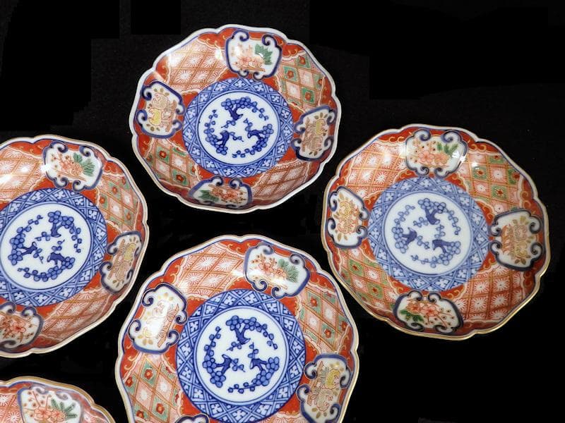 大聖寺伊万里　窓絵　柘榴　松　梅　菊花四方襷紋の図　４寸皿　５枚　AS-fbjf