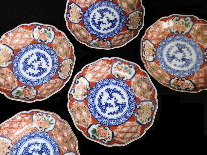 大聖寺伊万里　窓絵　柘榴　松　梅　菊花四方襷紋の図　４寸皿　５枚　AS-fbjf