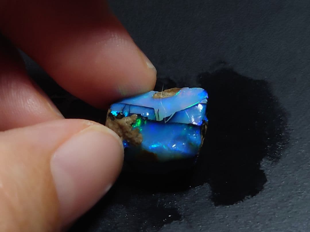 オパール　原石　チョーク　エチオピア　鉱物　標本　希少ライン