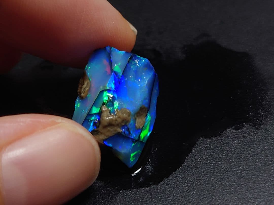 オパール　原石　チョーク　エチオピア　鉱物　標本　希少ライン