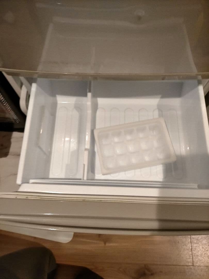 シャープ 単身者向け冷蔵庫 SJ-C14C-N 137L 2016年製