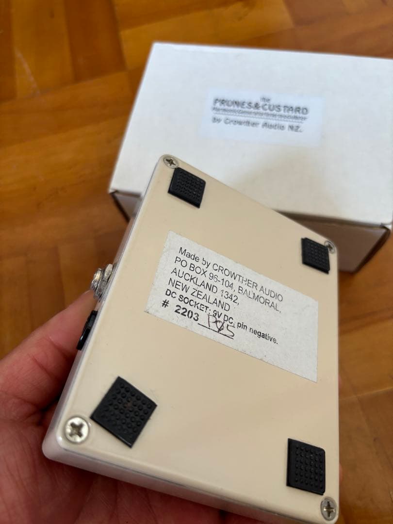 ベース CROWTHER AUDIO PRUNES & CUSTARD