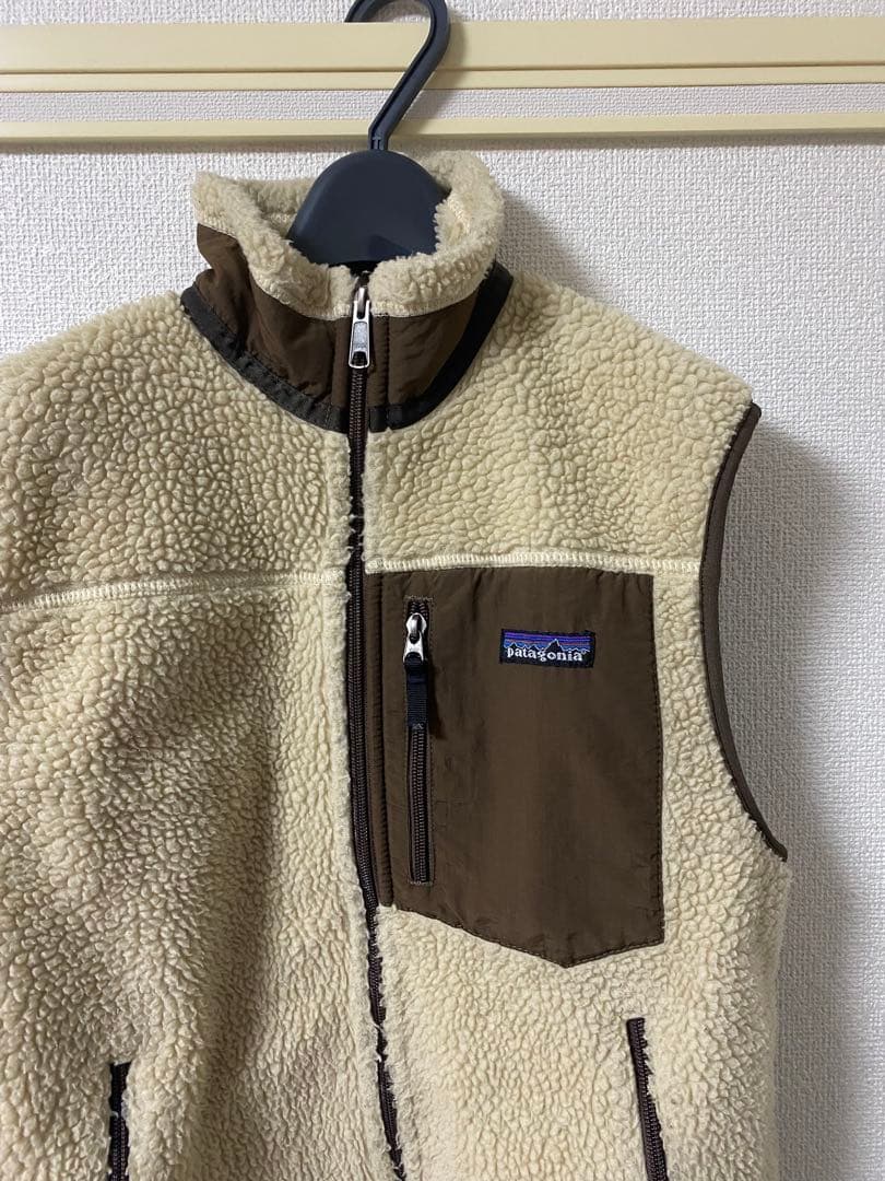 patagonia フリースベスト ベージュ