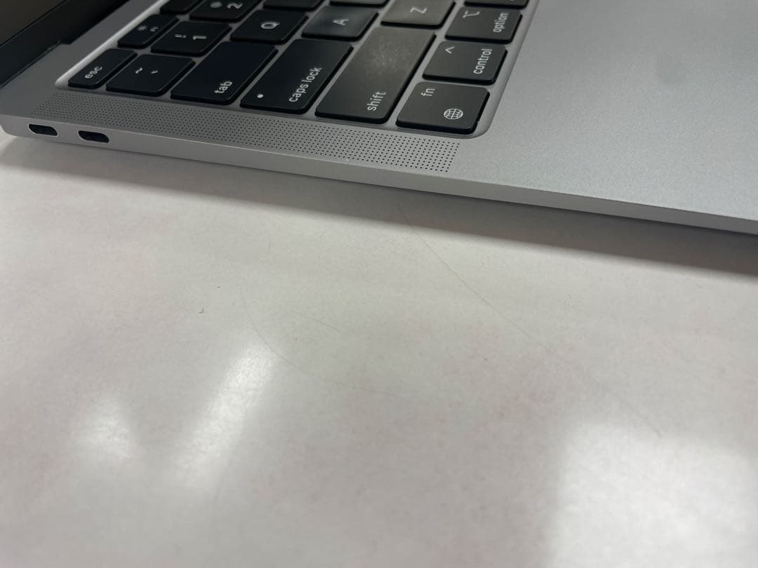 MacBook Air 13インチ スペースグレー1TB SSD 16GBメモリ