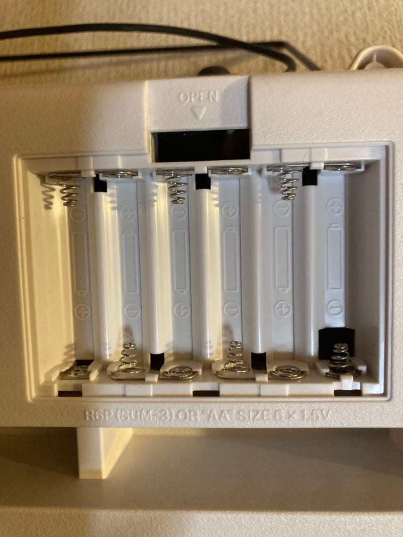 CASIO LK-128 電子キーボード 61鍵 光ナビゲーション機能付き