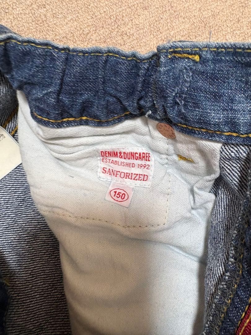 でデニムダンガリー　ジーンズ