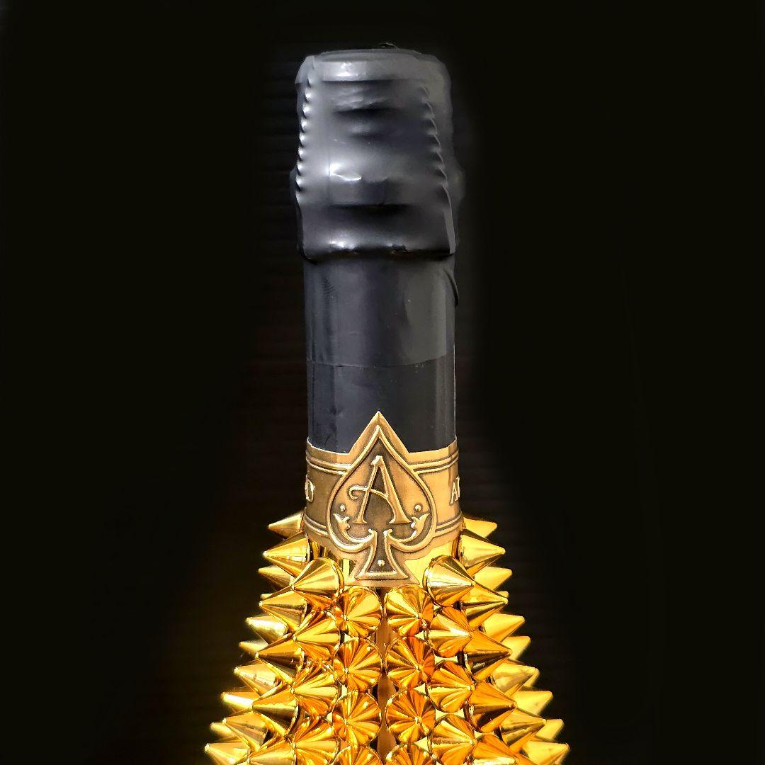 【24時間以内発送】 アルマンド ゴールド トゲマンド スタッズボトル