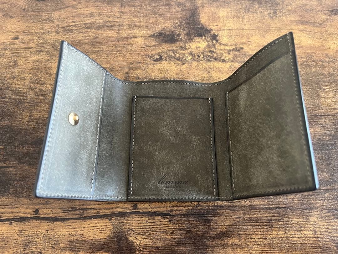 レンマ　レクタ　三つ折り財布