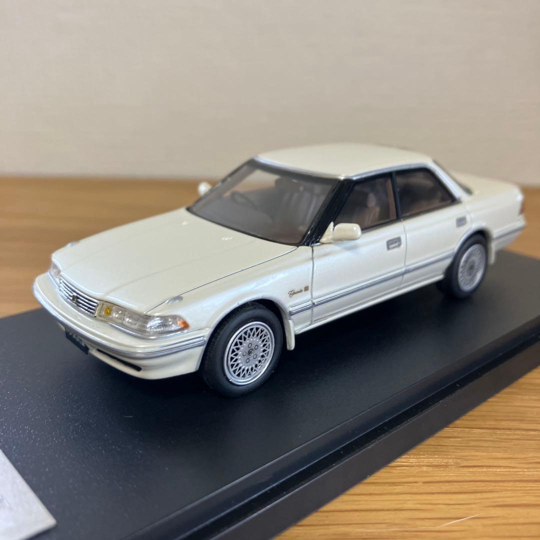 ホワイト MARK II 1/43 ミニカー　MARK43