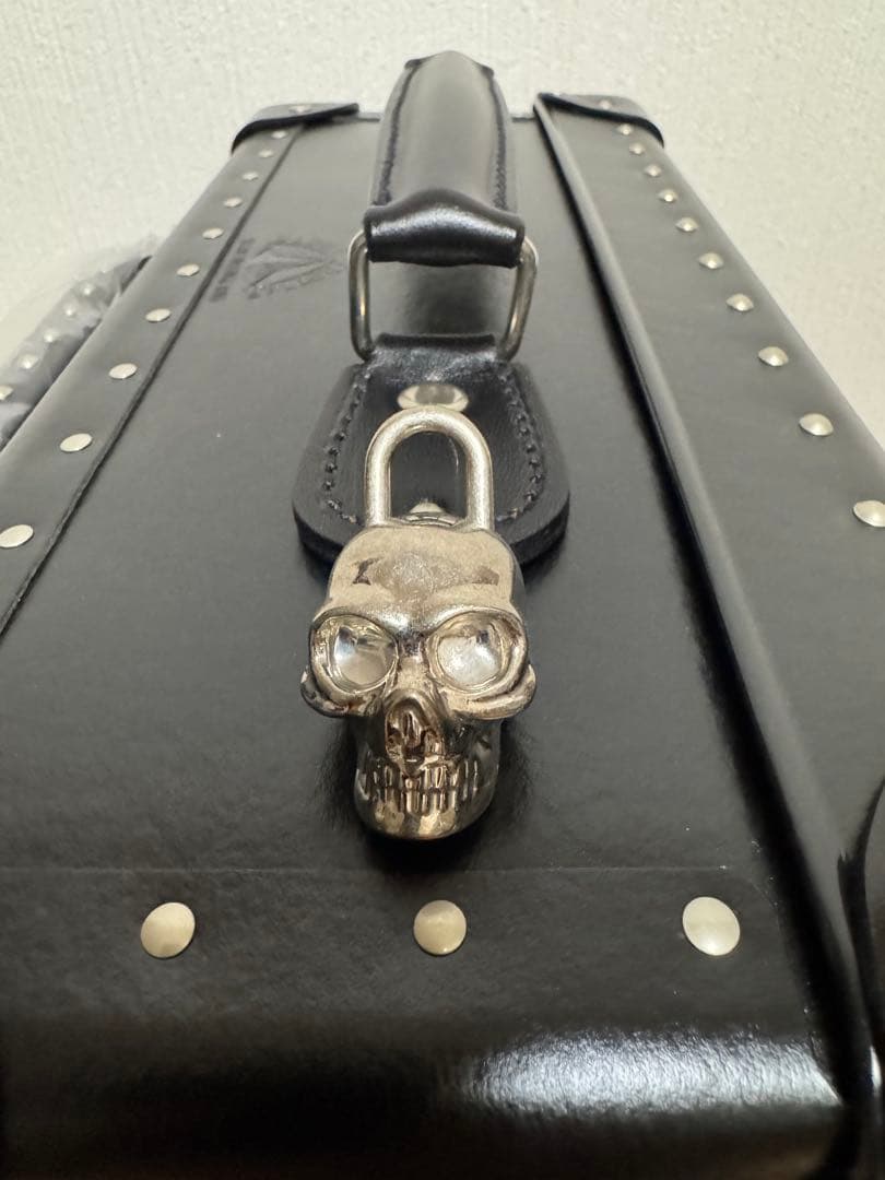 【未使用美品】 アレキサンダー・マックイーン グローブトロッター コラボトロリー