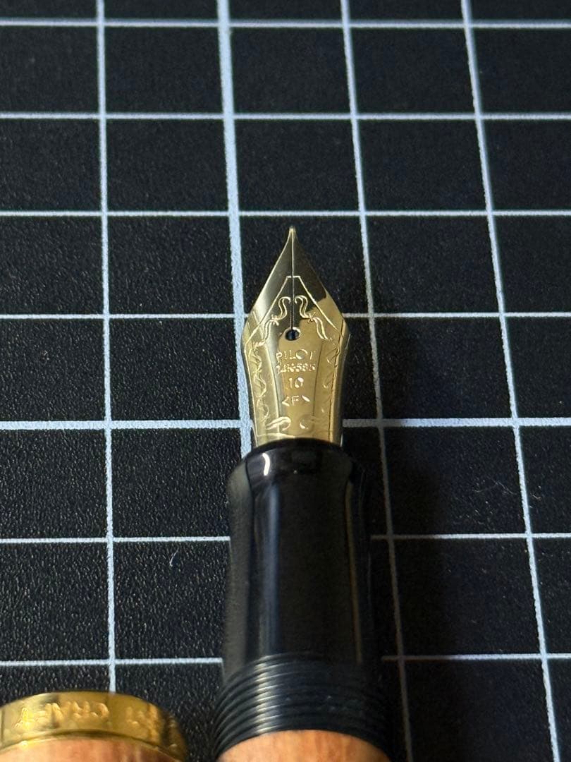 パイロット　カスタムカエデ14k 万年筆　F