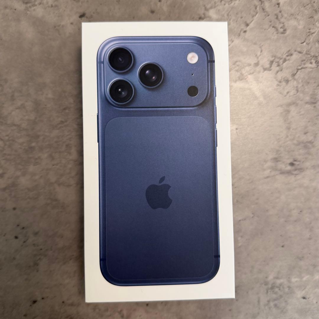 【iPhone13本体】256GB/ミッドナイトiPhone17Pro箱付き