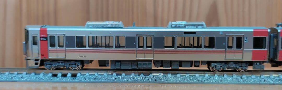 KATO 227系0番代「Red Wing」5両